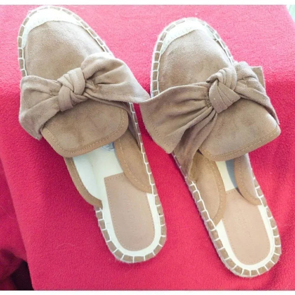 Wild Deva New In Box (Box Damaged No Lid) Bow Mules Size 8.5